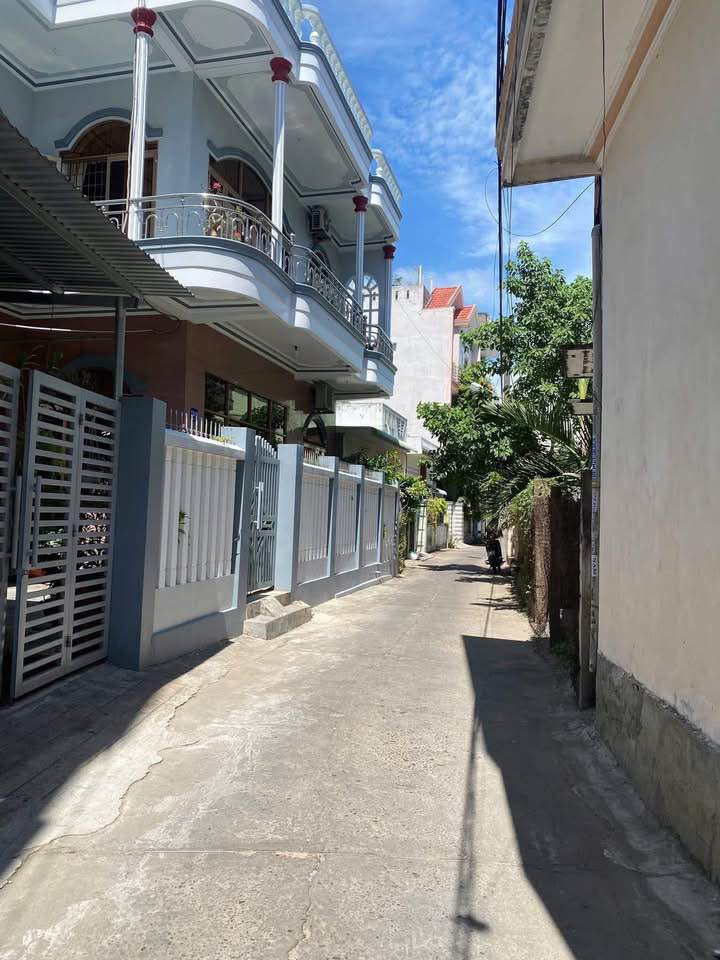 Nhà cấp 4 Xã Xuân Phước 100m² giá 2.75 tỷ - Đường ô tô thông