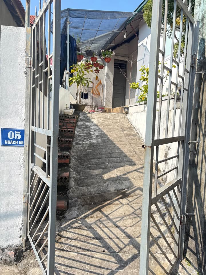 Nhà cấp 4 chính chủ tại Phường Hà Lầm, Hạ Long, 81m² - Giá mềm, thương lượng!