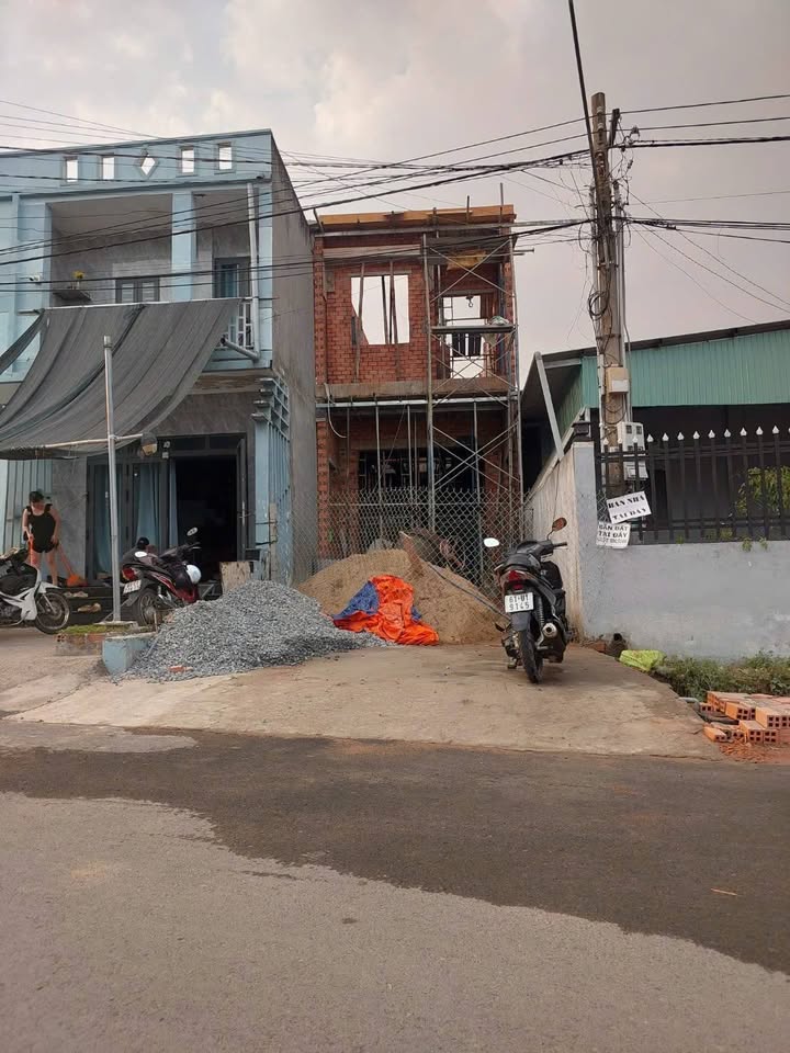 Nhà riêng tại Phường Thái Hòa, Tân Uyên 107m² - Sẵn sàng vào ở ngay!