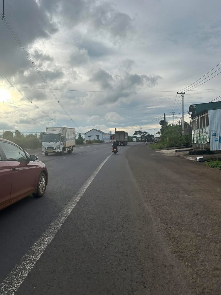 Nhà mặt tiền Quốc lộ 14, Đắk Wer, 252m² giá 2.4 tỷ - Cơ hội đầu tư hấp dẫn!