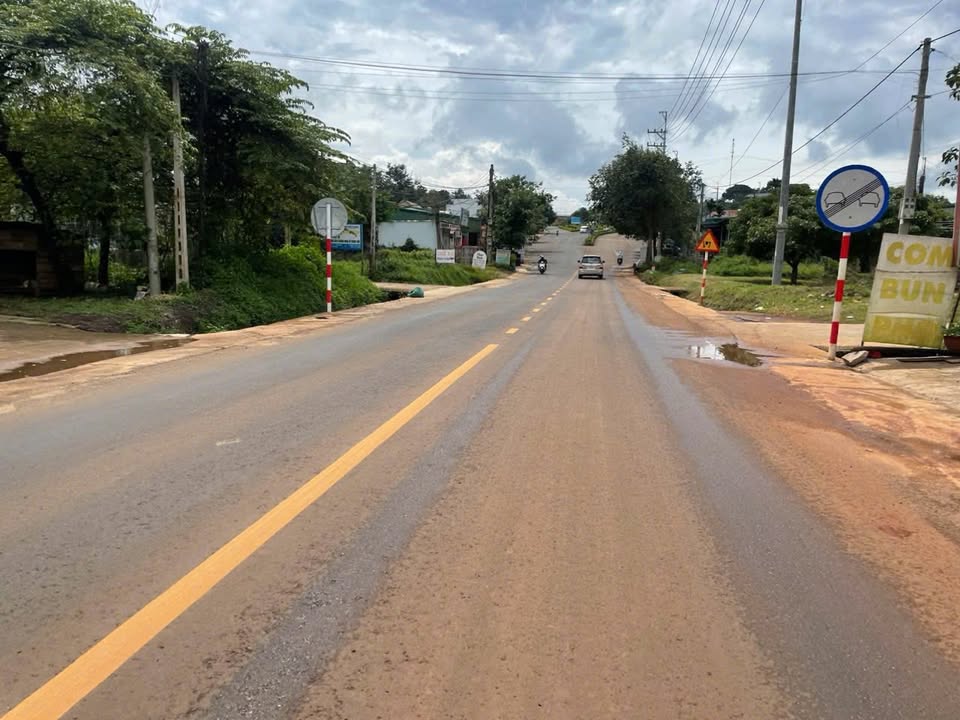 Đất nền mặt tiền đường Hùng Vương, 180m² giá chỉ 3.6 tỷ - Cơ hội đầu tư tuyệt vời!