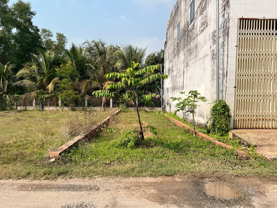 Đất nền xã Hòa Khánh Nam 94m² giá 700 triệu - Đường xe hơi rộng rãi!