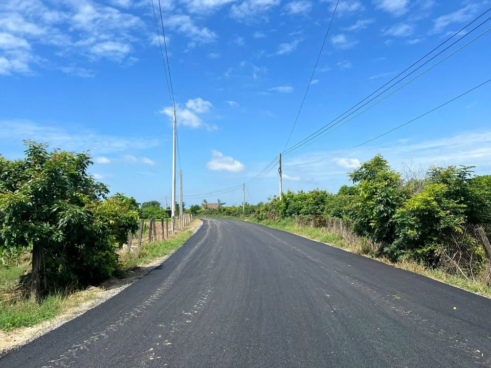 Đất mặt tiền đường nhựa xã Bông Trang, Xuyên Mộc 10,000m² giá 20 tỷ - Cơ hội đầu tư hấp dẫn!