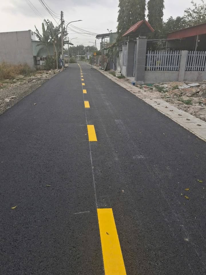 Nhà gỗ nguyên căn Phước Hòa 296m² giá 2 tỷ - Phong thủy đẹp, sân vườn rộng rãi!