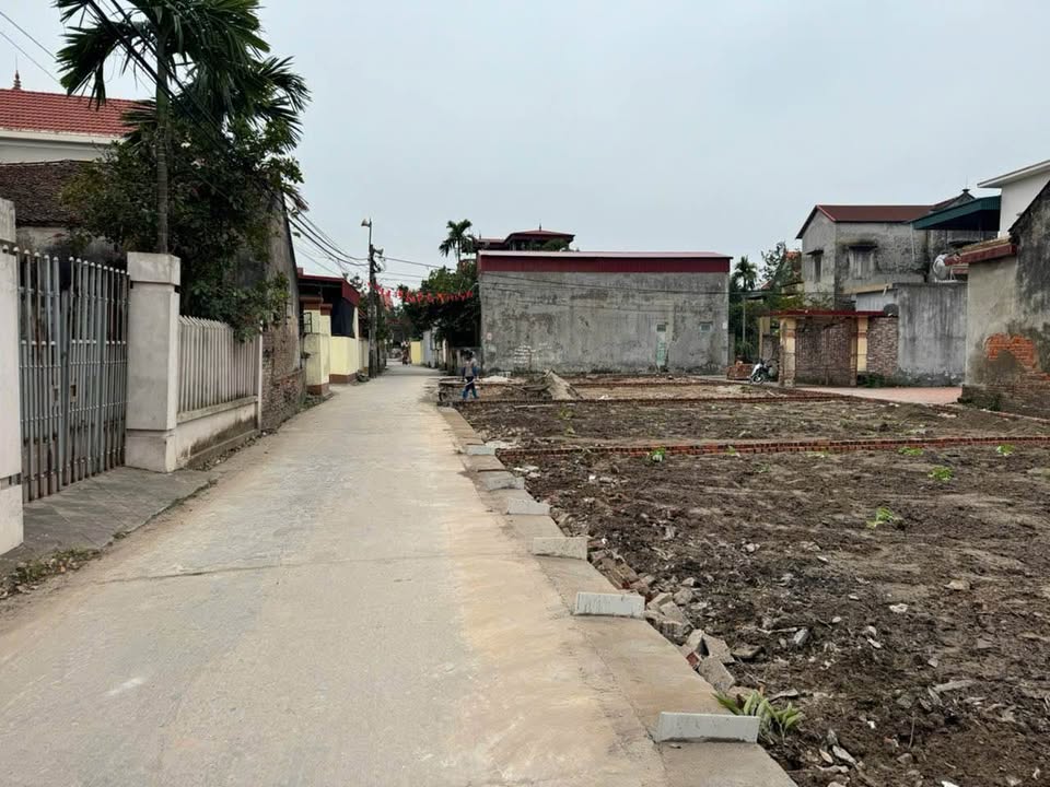 Đất nền Tháp Dương, Quế Võ 100m² giá thỏa thuận - Sổ hồng chính chủ ngay mặt đường!