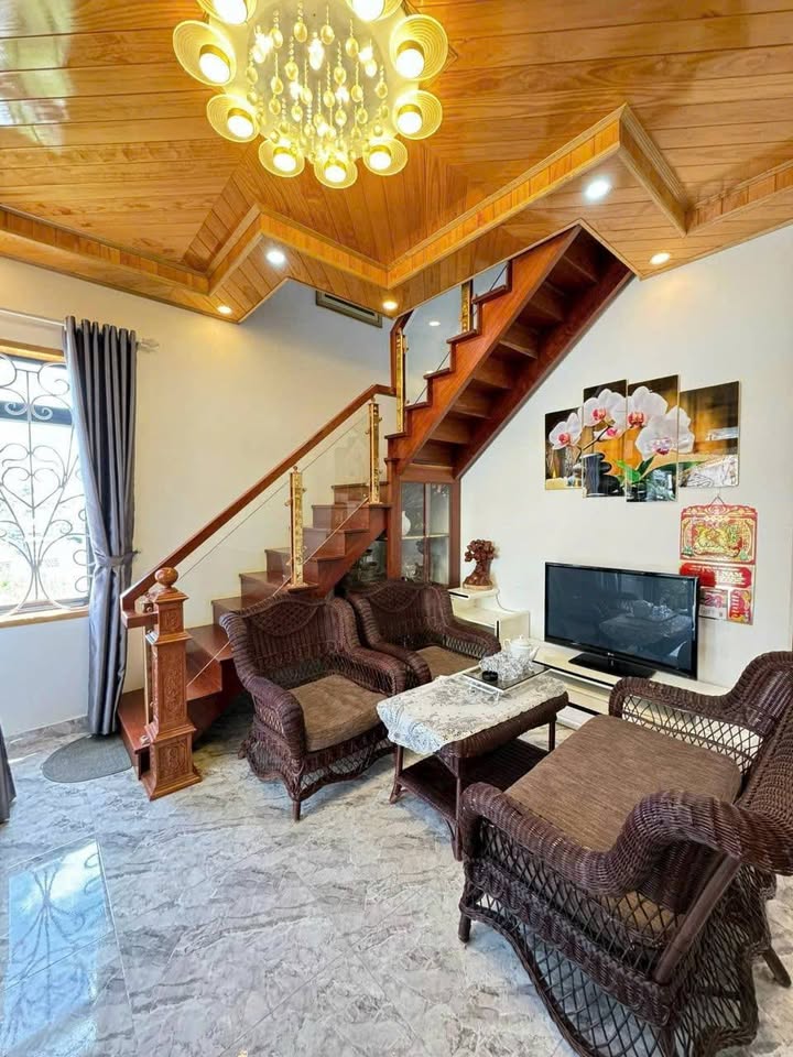 Nhà phố đẹp tại Đường Trần Thái Tông, Đà Lạt - 110m² giá 3.9 tỷ - Sẵn sàng vào ở ngay!