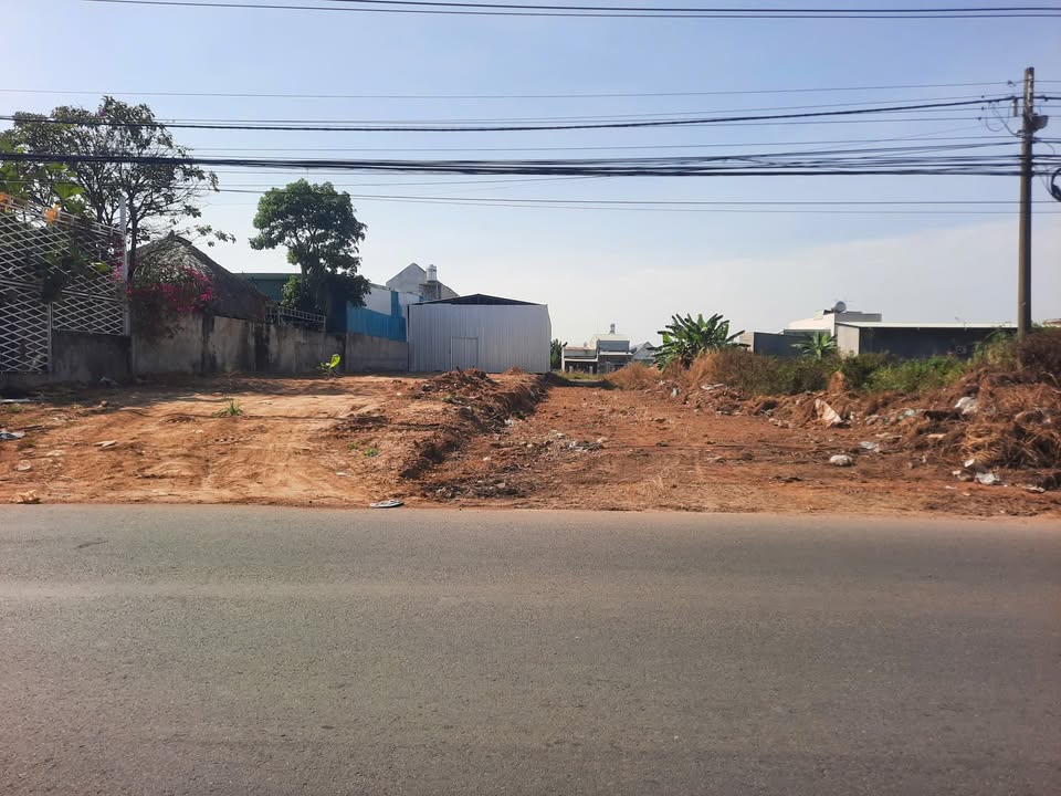 Đất nền mặt tiền đường 7B, phường Bến Cát, 300m² - Sổ đỏ chính chủ!