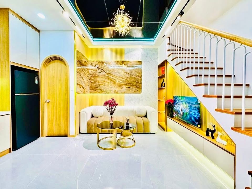 Nhà đẹp Hoàng Hoa Thám Bình Thạnh 19m² giá 3.98 tỷ - Sổ hồng riêng, nội thất sang trọng!
