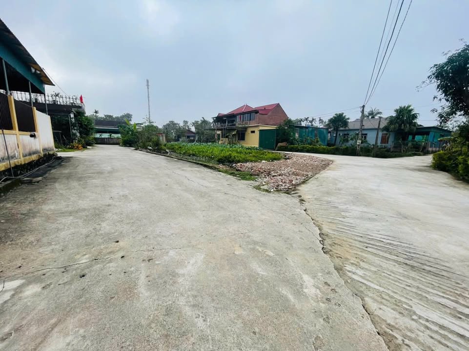 Đất nền Thạch Đài, Hà Tĩnh 100m² giá 1 tỷ - Cơ hội đầu tư hấp dẫn!