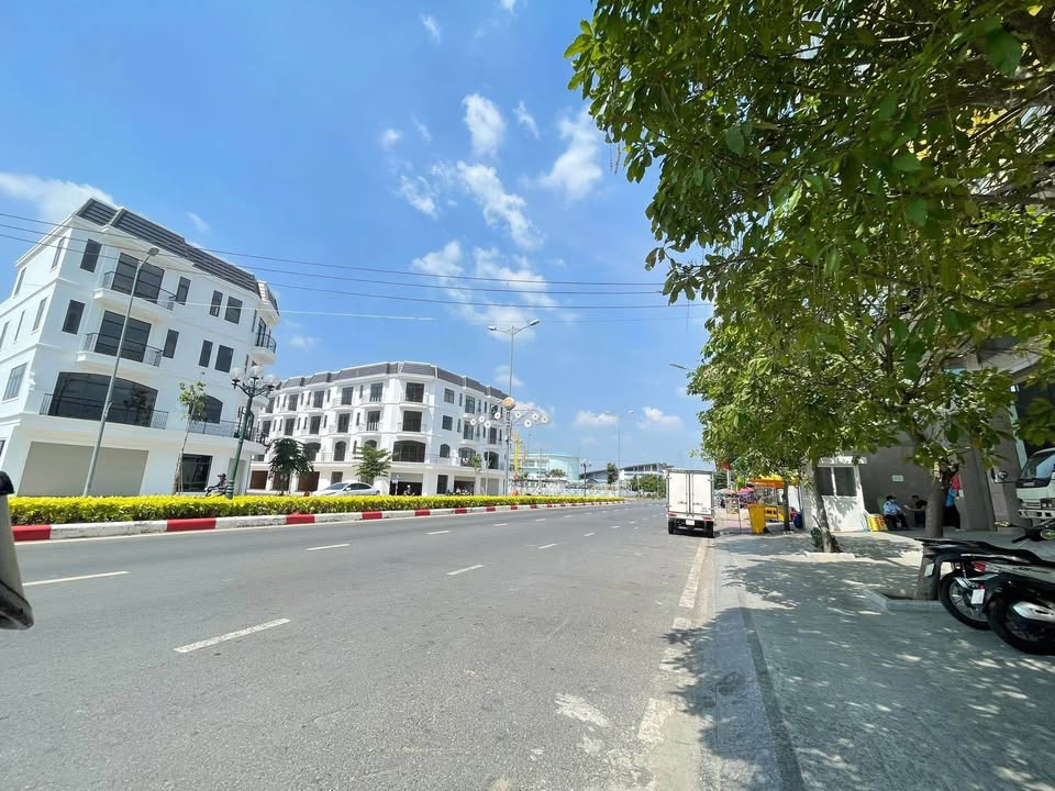 Đất nền 92m² gần Quảng Trường Aeon - Chỉ 650 triệu, Sổ hồng chính chủ!