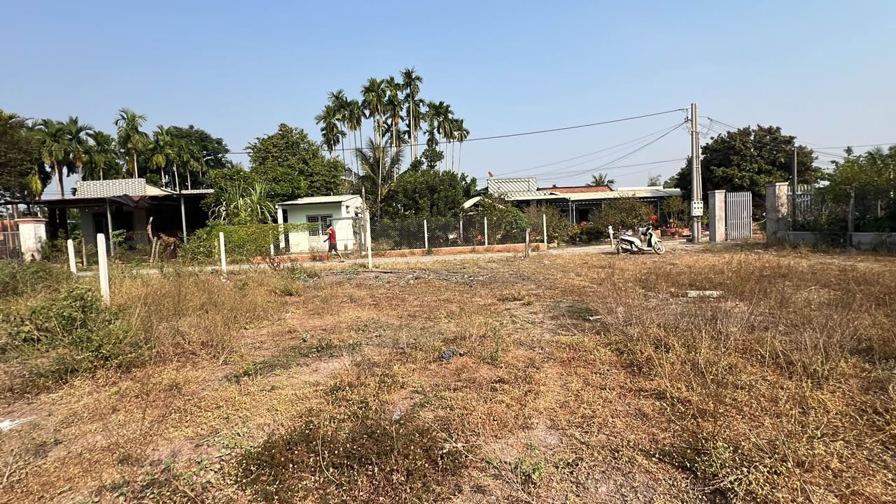 Đất nền phường Gia Lộc Tây Ninh 200m² giá 700 triệu - Sổ hồng riêng, công chứng ngay!