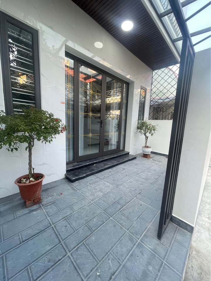 Nhà Dân Xây Mới Độc Lập tại Kênh Dương, Hải Phòng - 70m² giá 4.2 tỷ - Sân cổng riêng, ô tô đỗ thoải mái!