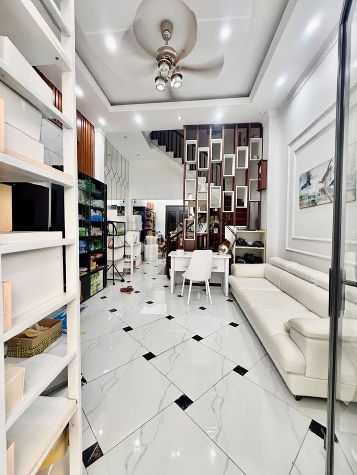 Nhà phố Võ Thị Sáu, Quận Hai Bà Trưng 63m² giá 11.95 tỷ - Chính chủ bán nội thất đầy đủ!