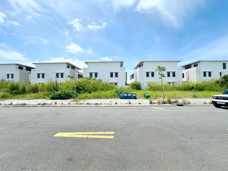 Bán nền biệt thự khu D5 đường số 7, Rạch Giá, Kiên Giang - Đầu tư lý tưởng chỉ 2 tỷ!