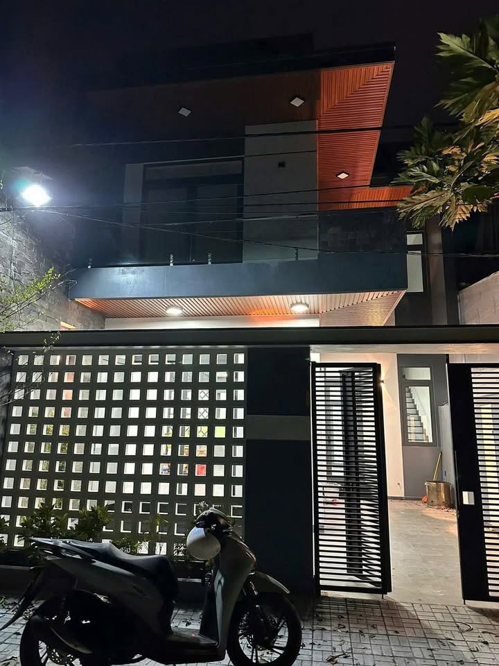 Nhà 2 tầng đường Minh Mạng, Huế 120m² giá chỉ 7.5 triệu - Phù hợp kinh doanh và ở ngay!