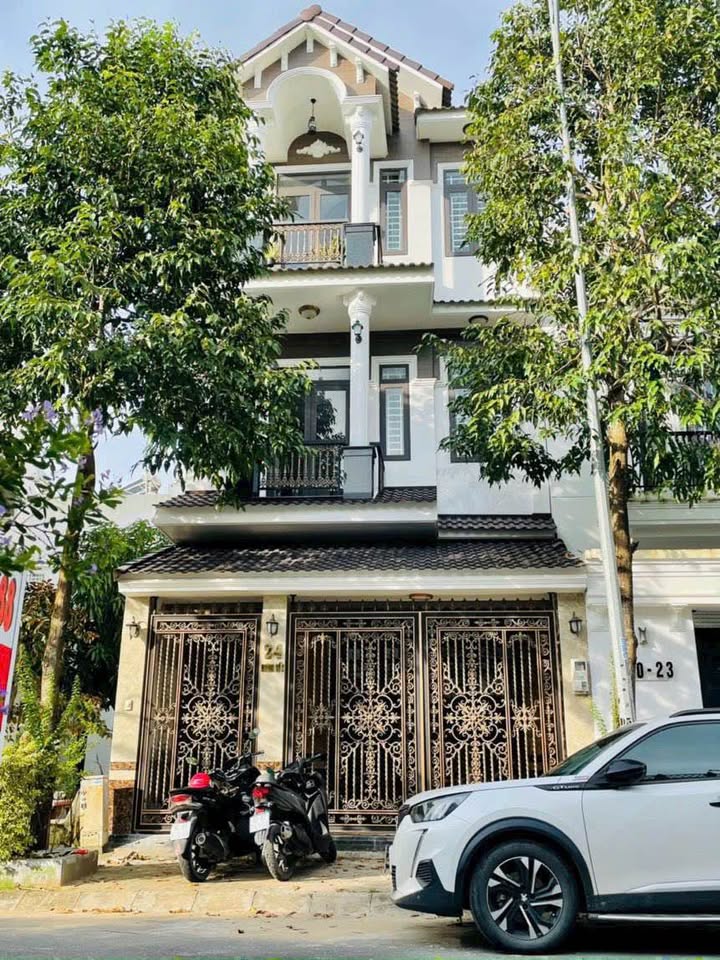 Nhà 3 tầng KDC Nam Long 1, Cần Thơ 189,9m² giá 5.5 tỷ - Đang cho thuê 12 triệu/tháng!