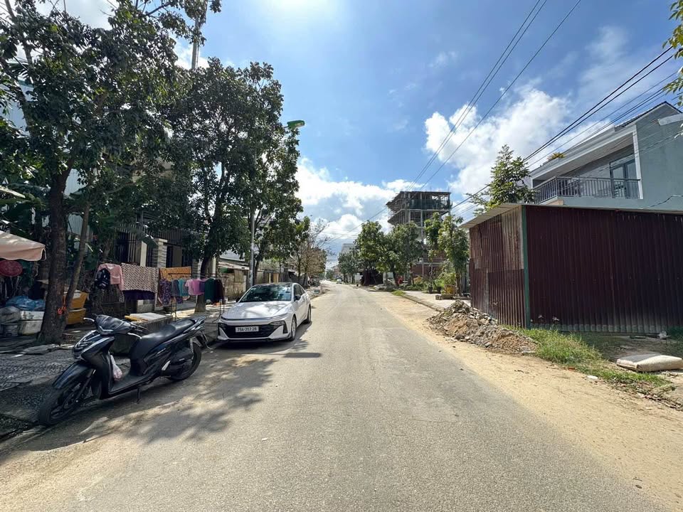 Nhà Mặt Tiền Dương Khuê, Phường Xuân Phú, 127m² - Giá 4 tỷ dễ thương lượng!