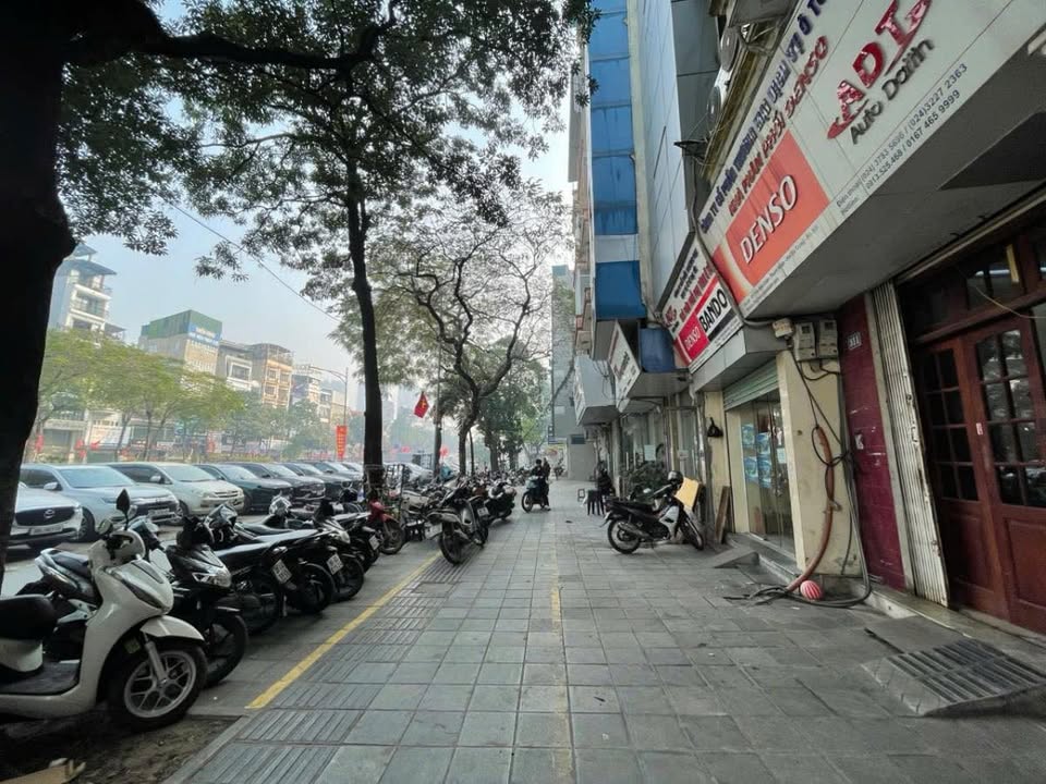 FrontHouse Trần Khát Chân 36m² giá 32 tỷ - Vị trí đắc địa trung tâm!