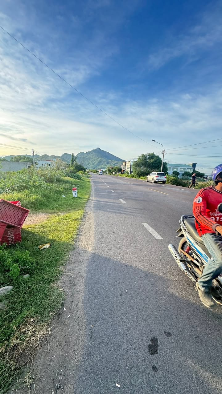 Đất nền mặt tiền Quốc lộ 1D, xã Cát Nhơn, 100m² giá 1 tỷ - Cơ hội đầu tư tuyệt vời!