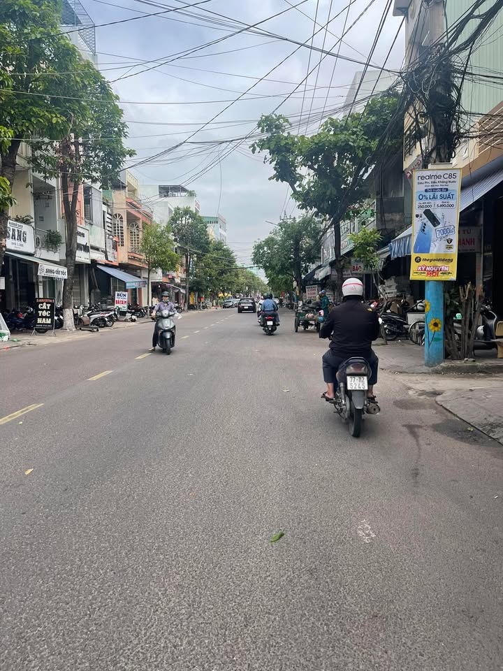 Đất Hẻm Ô Tô Nguyễn Thái Học, Quy Nhơn 49,4m² giá 3 tỷ - Gần chợ và trường học!