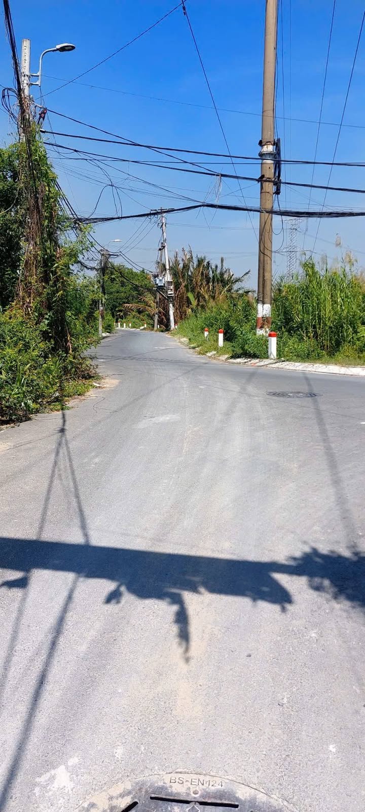 Đất vườn 500m² Nhơn Đức, Nhà Bè - Sổ đỏ chính chủ, giá chỉ 3.7 tỷ!