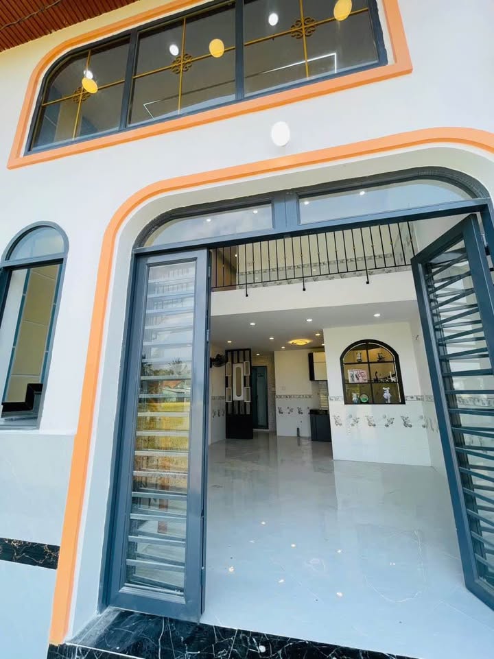 Nhà đẹp Mỹ Yên Bến Lức 50m² giá chỉ 1.35 tỷ - Đón Tết ngay!