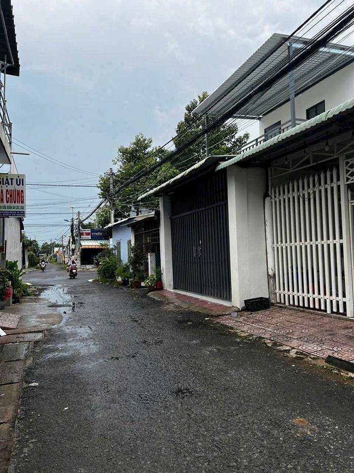 Nhà 1 trệt 1 lầu Phường 3, TP Vĩnh Long 56m² - Chính chủ bán gấp!