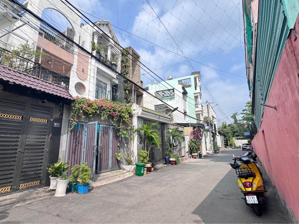 Nhà phố Hiệp Bình Chánh 78m² giá 8.3 tỷ - Hẻm xe tải, pháp lý rõ ràng!