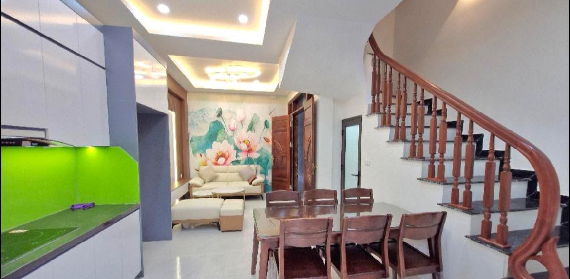 Nhà phố Cầu Giấy 45m² giá 11.2 tỷ - Sẵn sàng vào ở ngay!