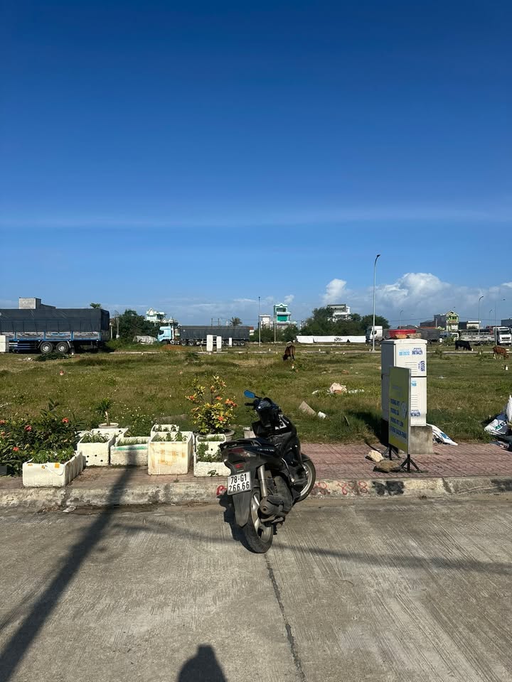 Đất mặt tiền đường Hồng Bàng, Tuy Hoà 66m² giá 1.2 tỷ - Đầu tư lý tưởng!