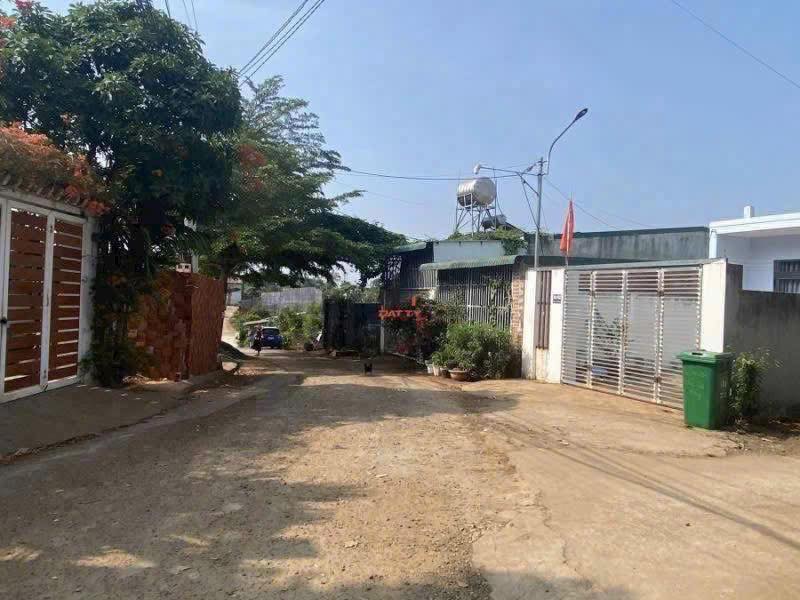 Đất hẻm 92 Nguyễn Xuân Nguyên, P Tân An, 115m² giá 2.1 tỷ - Đầu tư sinh lời ngay!