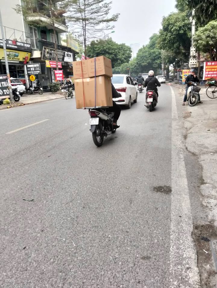 Đất lô góc phố Bà Triệu, Hà Đông 30m² giá chỉ 6 tỷ - Cơ hội đầu tư tuyệt vời!