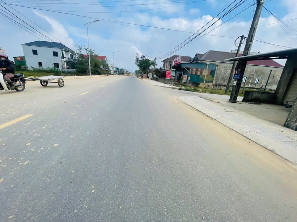 FrontHouse tại phường Thạch Hưng, Hà Tĩnh 200m² giá 5 tỷ - Mặt tiền kinh doanh sầm uất!