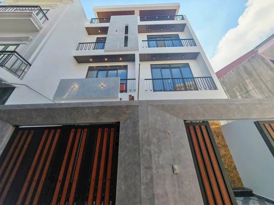 Nhà riêng Miếu Hai Xã 56m² giá 4.65 tỷ - Xây mới, nội thất đẹp