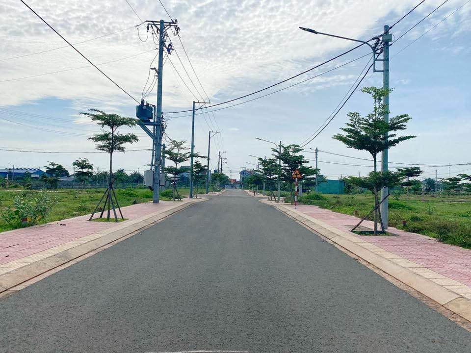 Đất nền KDC Nam An, 180m² giá 1 tỷ - Sổ hồng chính chủ sang tên ngay!