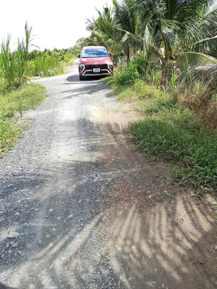 Đất thổ cư xã Cái Nhum, Vĩnh Long 2480m² giá 600 triệu - Pháp lý rõ ràng, thích hợp xây nhà ở!