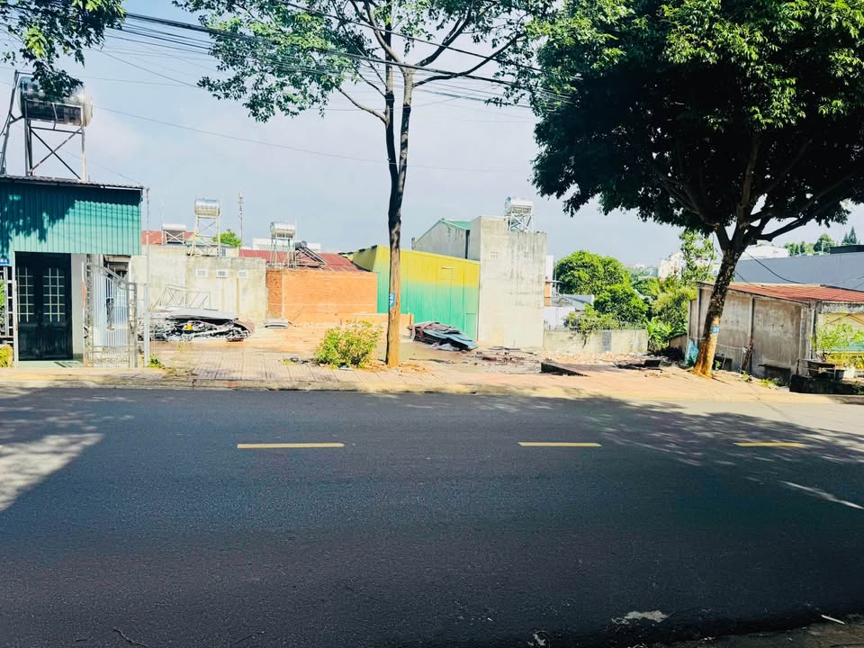 Đất mặt tiền kinh doanh Hoàng Hoa Thám, Buôn Ma Thuột 105m² giá 4.55 tỷ - Đầu tư sinh lời hấp dẫn!