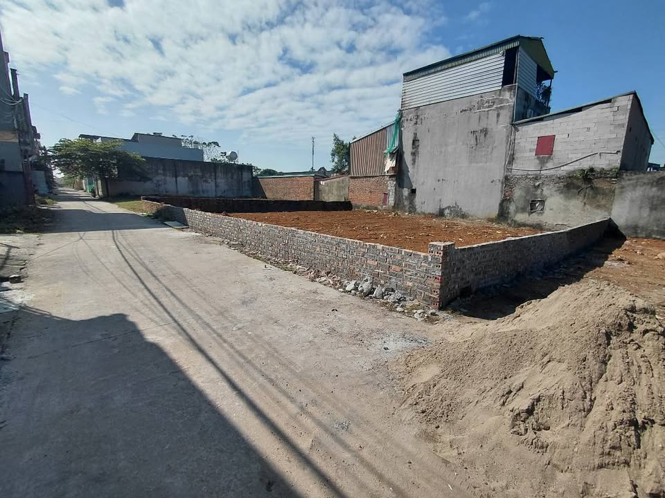 Đất tái định cư Nông Trang, Việt Trì 305m² giá 3.4 tỷ - Đầu tư sinh lời ngay!