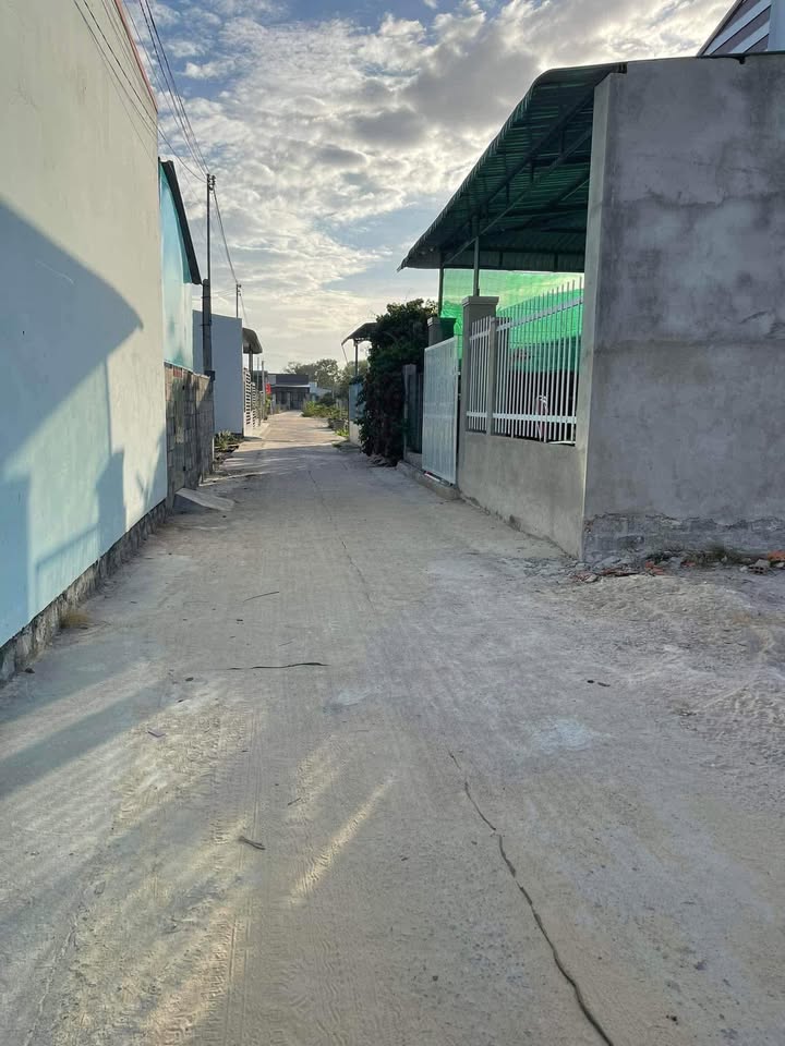 Đất nền Bình Tân, La Gi 115m² giá 800 triệu - Cơ hội đầu tư sinh lời!