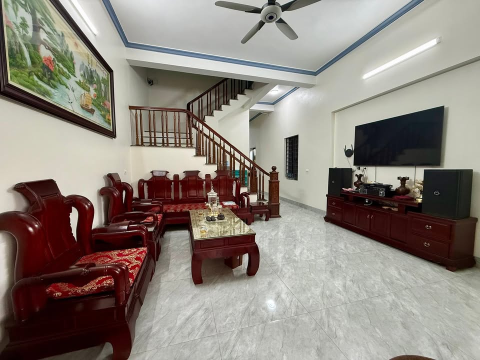 Nhà 2 tầng mới xây tại Trưng Vương 100m² - Cần bán gấp giá thương lượng!