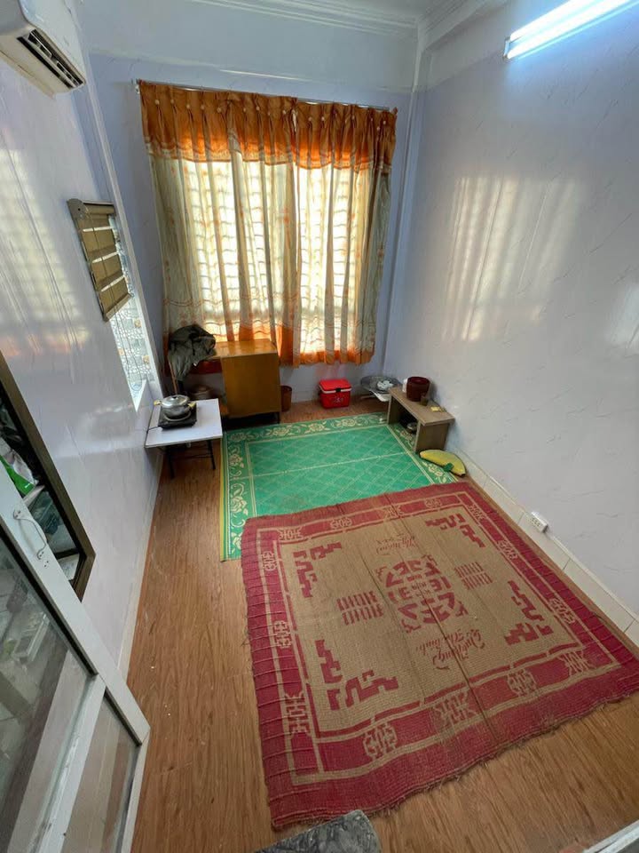 Nhà mặt phố Chợ Quỳnh Mai, Quận Hai Bà Trưng, 20m² giá 2.1 tỷ - Cơ hội kinh doanh hiếm có!