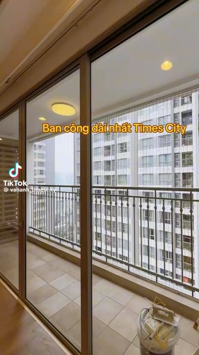 Căn hộ Times City 130m² giá thỏa thuận - Ban công siêu rộng 6m, view thoáng đẹp!