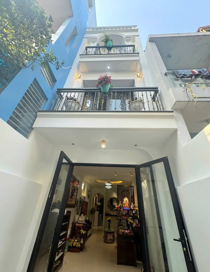 Townhouse quận 10, đường Điện Biên Phủ 54m² giá 9.98 tỷ - Nhà mới đẹp, vào ở ngay!