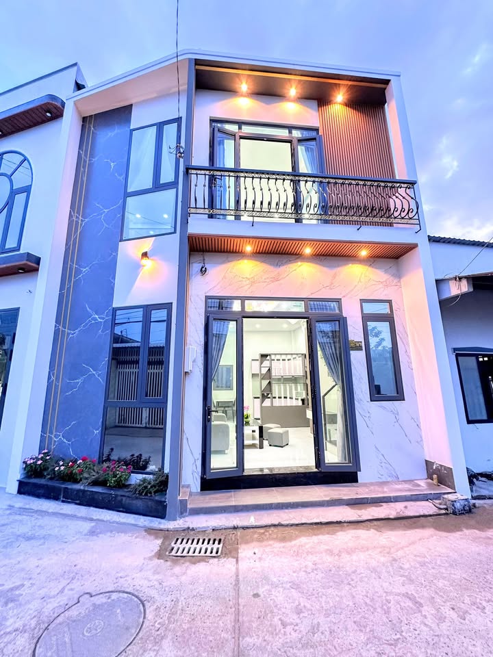 Nhà trệt lầu mới hẻm đường Võ Tánh, Cần Thơ 45m² giá 2.05 tỷ - Sổ hồng chính chủ