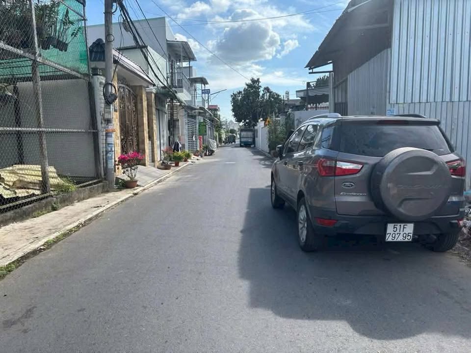 Đất nền mặt tiền đường Lê Văn Sô, Quận Bình Thủy, 97m² - Gần AEON Mall, giá chỉ 2.6 tỷ!