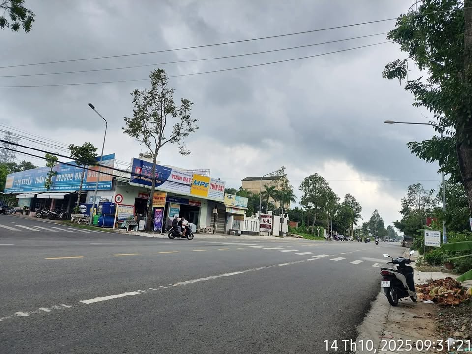 Bán gấp FrontHouse mặt tiền đường Võ Văn Kiệt - TP Sóc Trăng, 2240m² - Kinh doanh tốt!