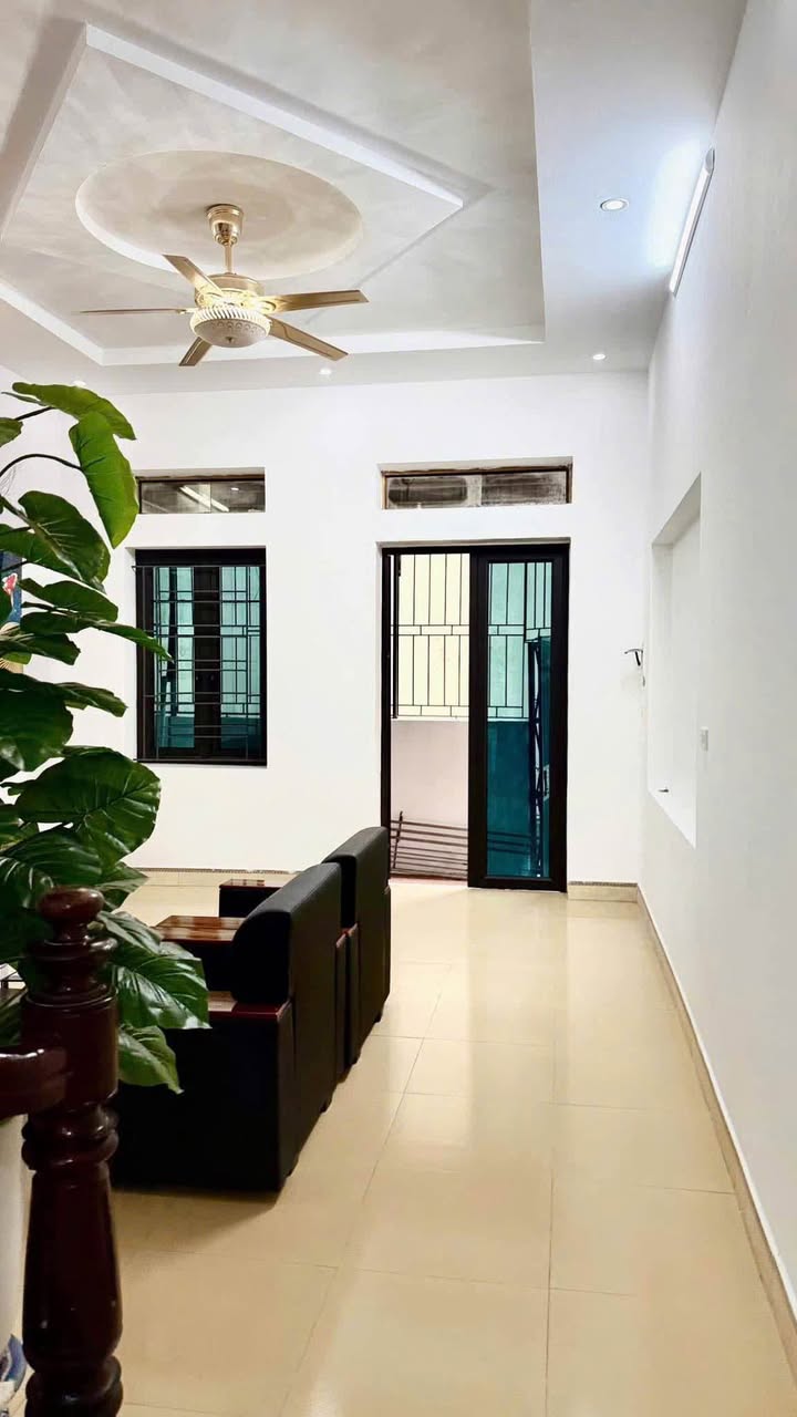 Nhà góc 2 tầng tại phường Tiền Phong 50m² giá 1.6 tỷ - Sẵn sàng vào ở!