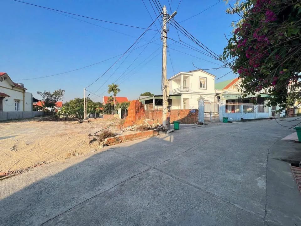 Nhà phố Phường Việt Hưng, Hạ Long 57m² giá 500 triệu - Nở hậu, mặt tiền rộng