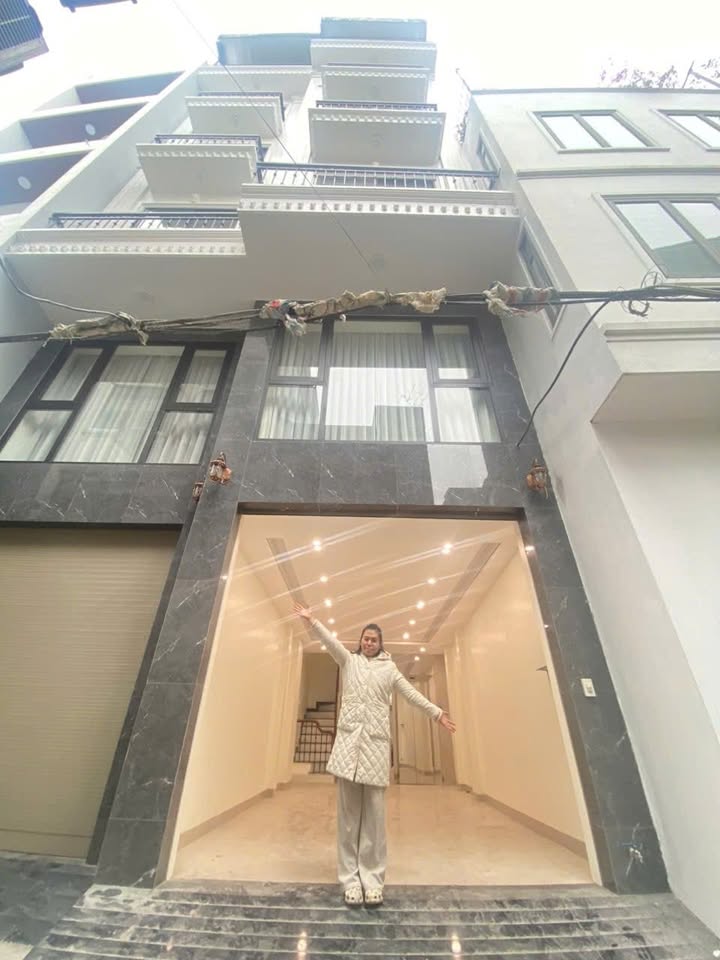 Nhà phố Thượng Thanh, Long Biên 43m² giá 11 tỷ - Ô tô vào tận nơi!