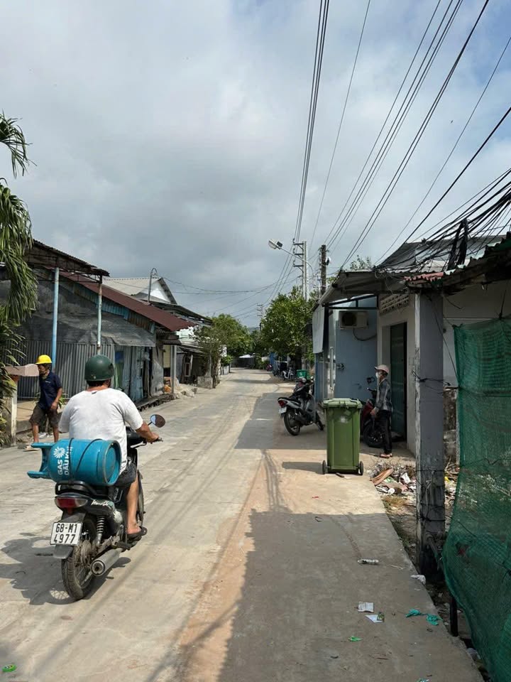 Đất nền lô góc Hàm Ninh Phú Quốc 235m² giá 5 tỷ - Cách biển chỉ vài bước!